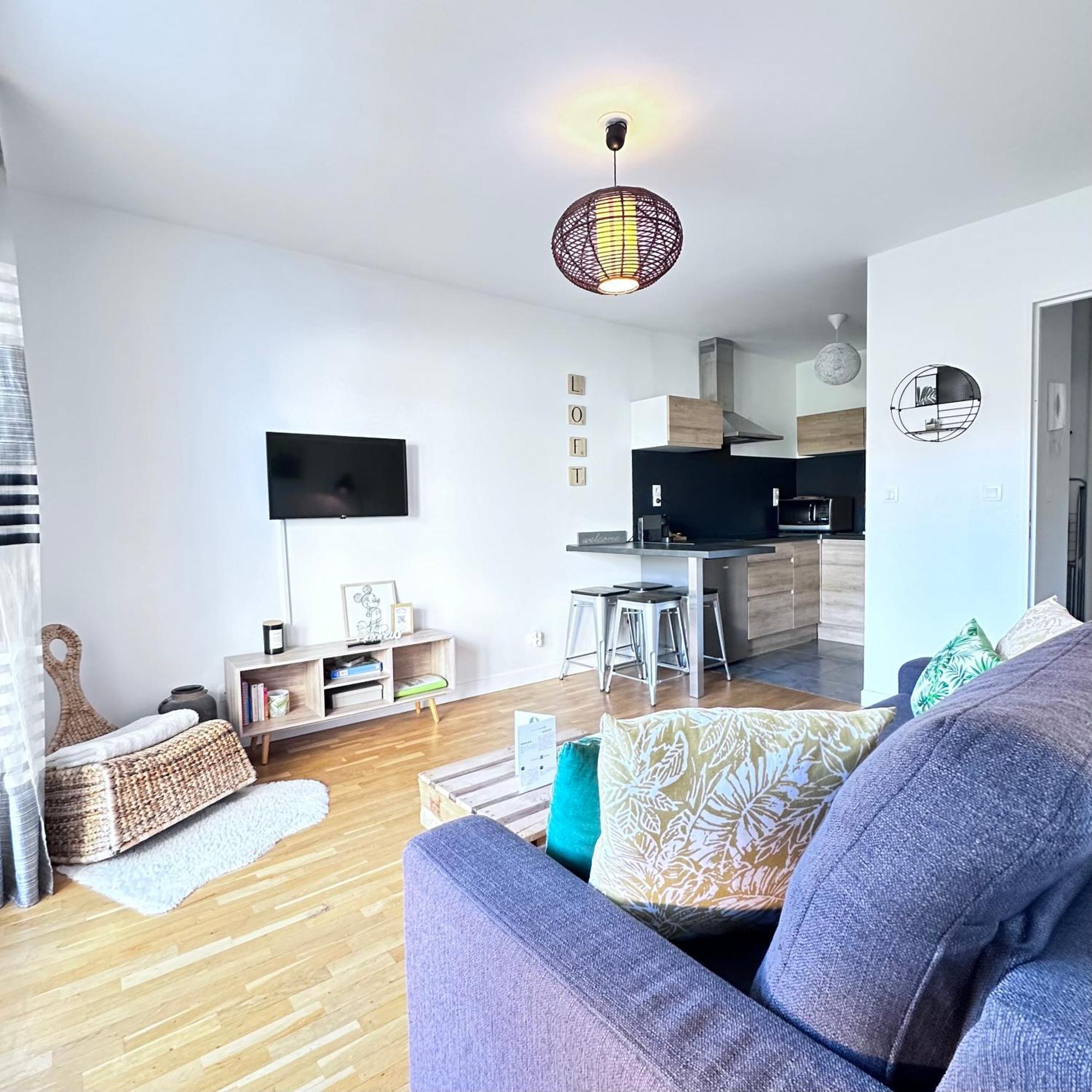 Beautiful Apartment * Parking* Disneyland 10 Min Монтеврен Екстер'єр фото